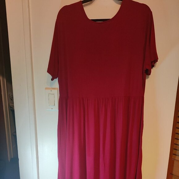 Red Dress, Wine Color, Short Sleeve pullover top with pleated skirt, wonderful - Picture 2 of 5
